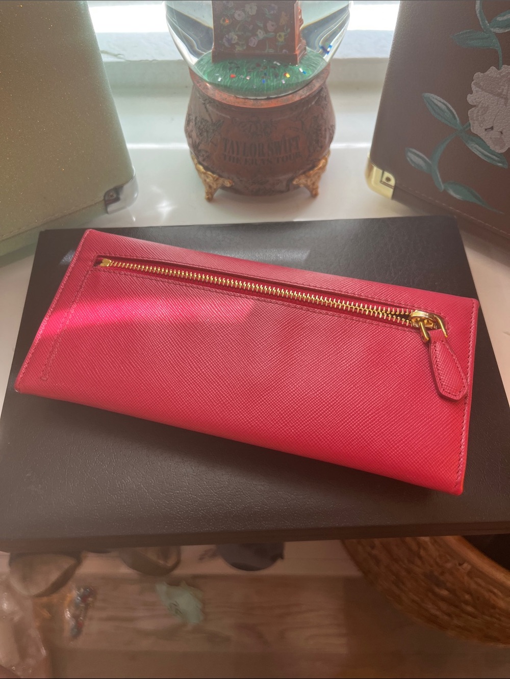 Prada Fuchsia Saffiano Leather Bow Continental Wallet Good Condition - Picture 2 of 13